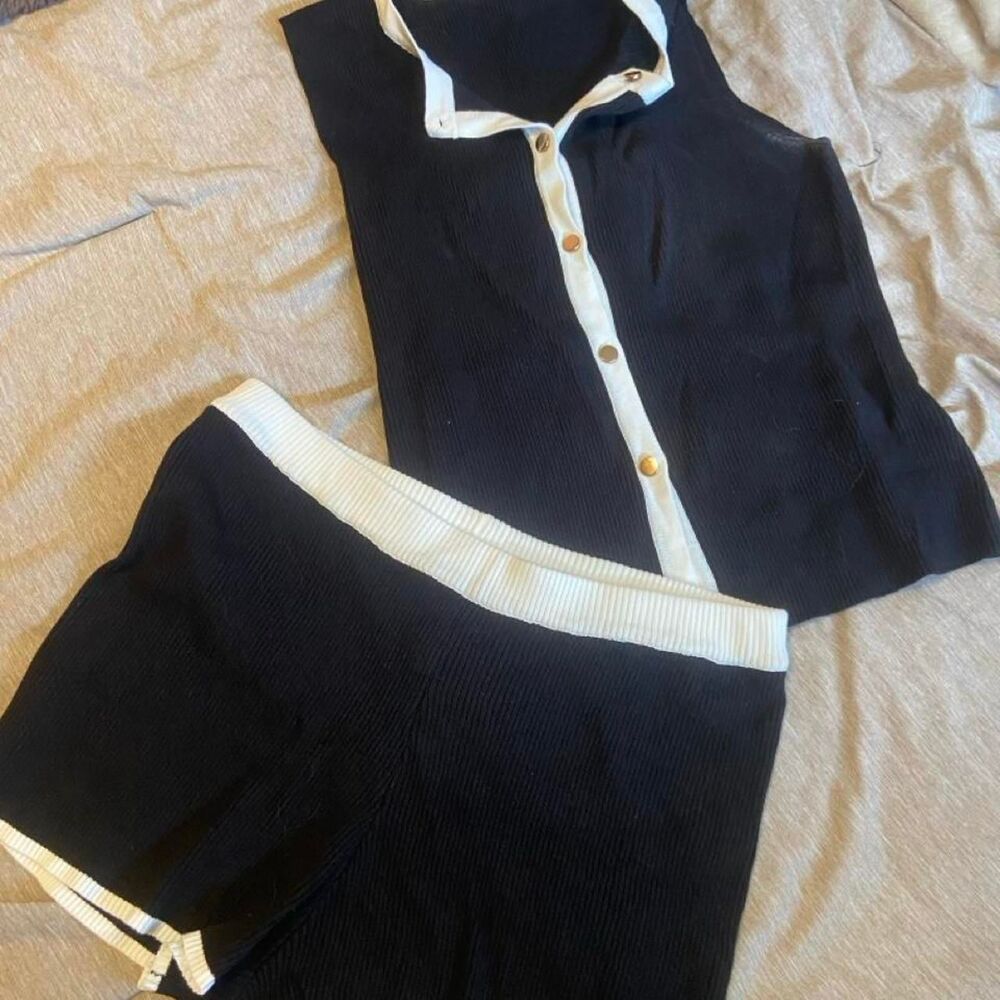 Black/White Ribbed Knit Set Size L